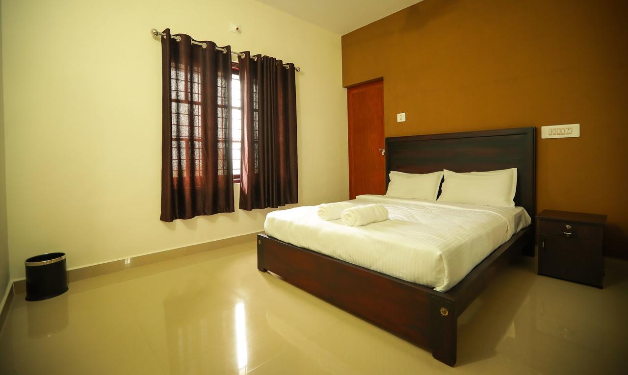 Kananam Retrteat Hotel Todupulai Esterno foto